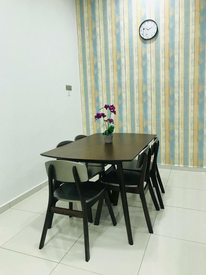 Z&M homestay Jertih Luaran gambar
